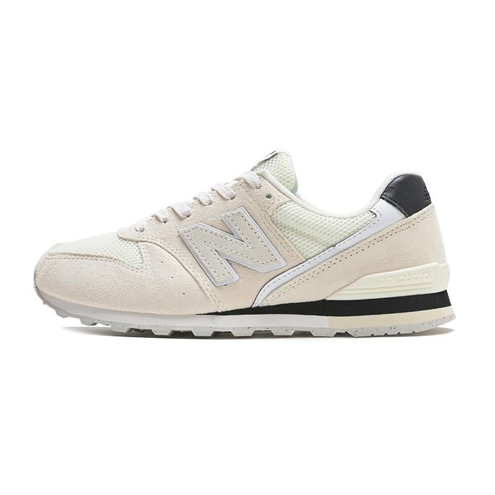 996